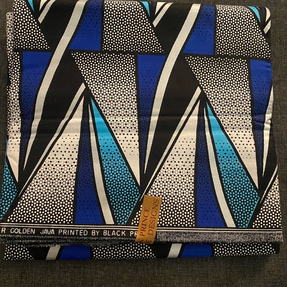 Gorgeous Ankara - Picture 4 of 5